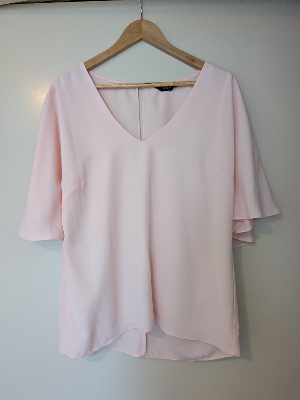 Pagani light pink v neck floaty short sleeve top US 8 (AU 12 label) like new
